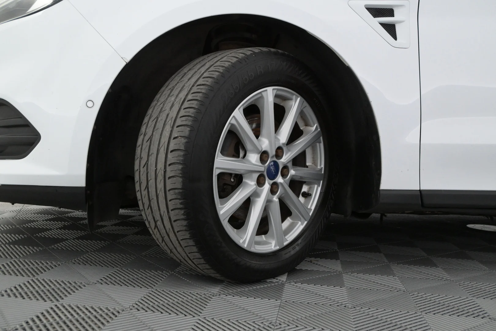 Car Image - 6unxdXgFVHVSdiFE5FDdz5