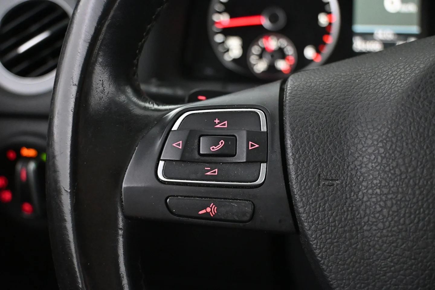 Car Image - 3GjfxGwrLMsevrqzl53e1D