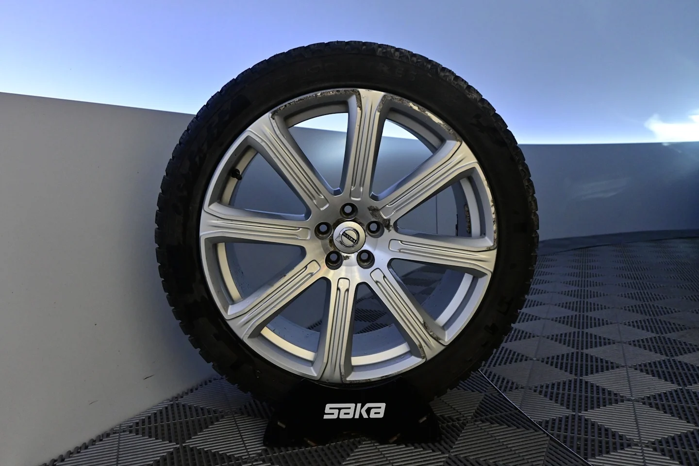 Car Image - 60AjwsUXT6zgZrcHPcfuCD