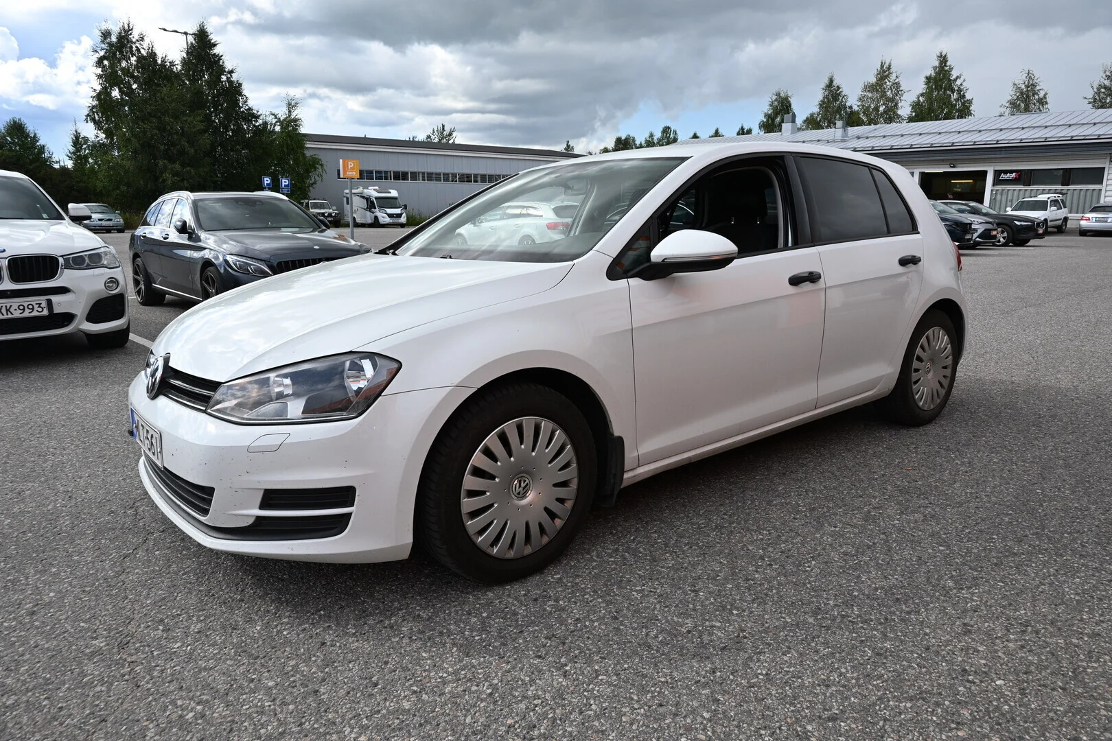Car Image - 74co1RN9PR15KIiyINxmUz
