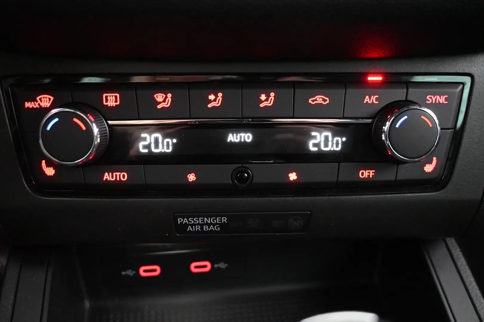 Car Image - CpVirCPwNrzqU8spvjy4T