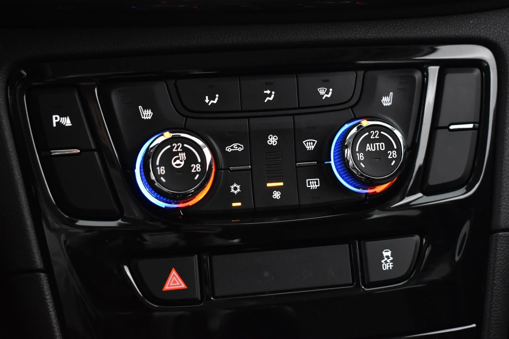 Car Image - 2kT6ljn2A5SdSCTNstrznB