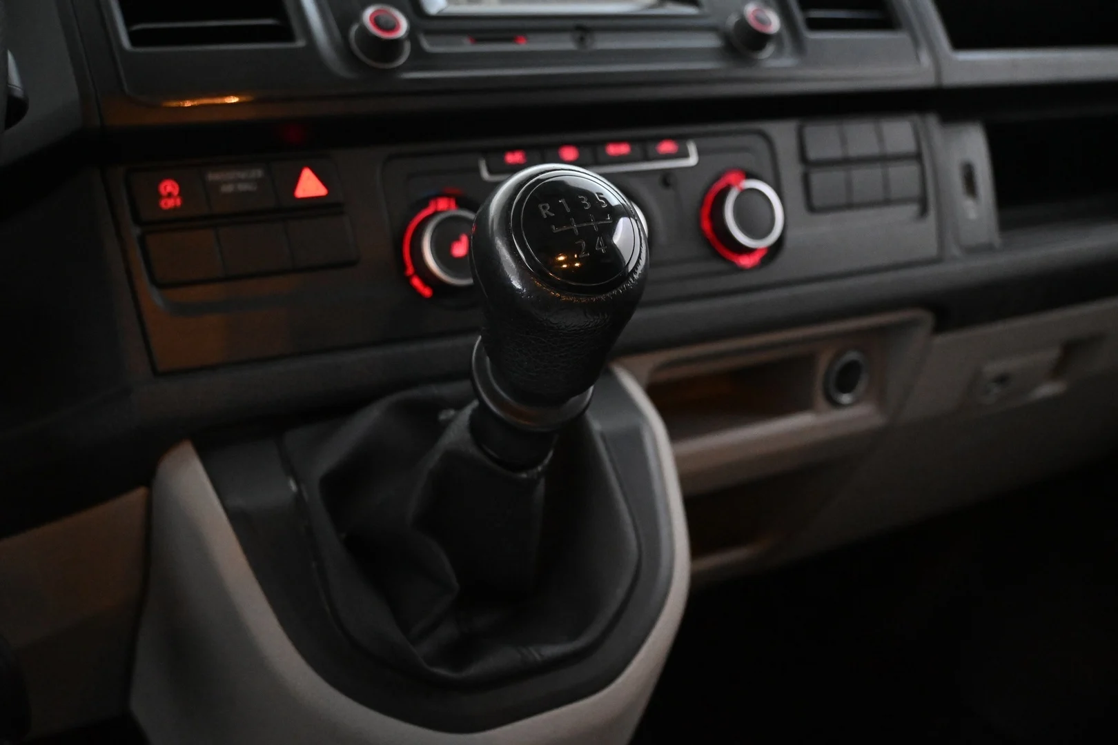 Car Image - 5GgFIF3mTQ02FGXltmhGpE