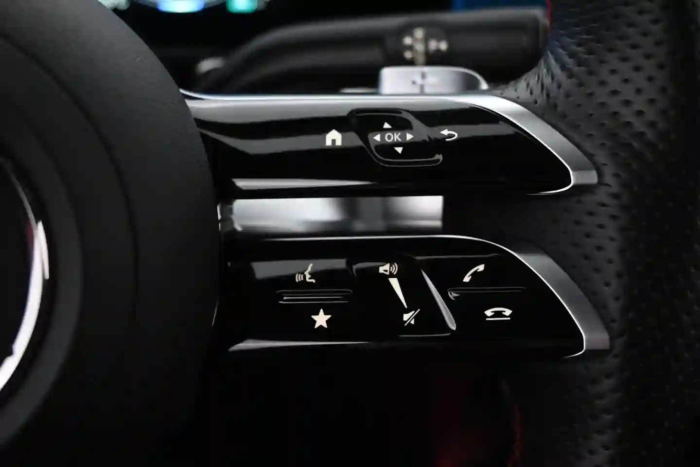 Car Image - 2Nfziu1VwiOc6Bh464ES4F