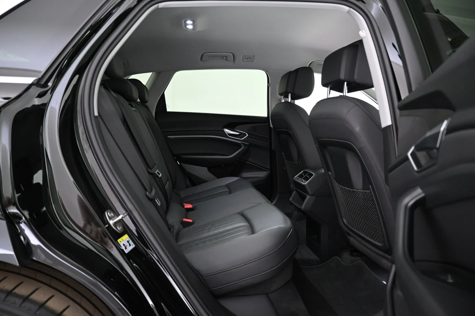 Car Image - 6xNgZ8RcXHmW7k8g8nsCAc