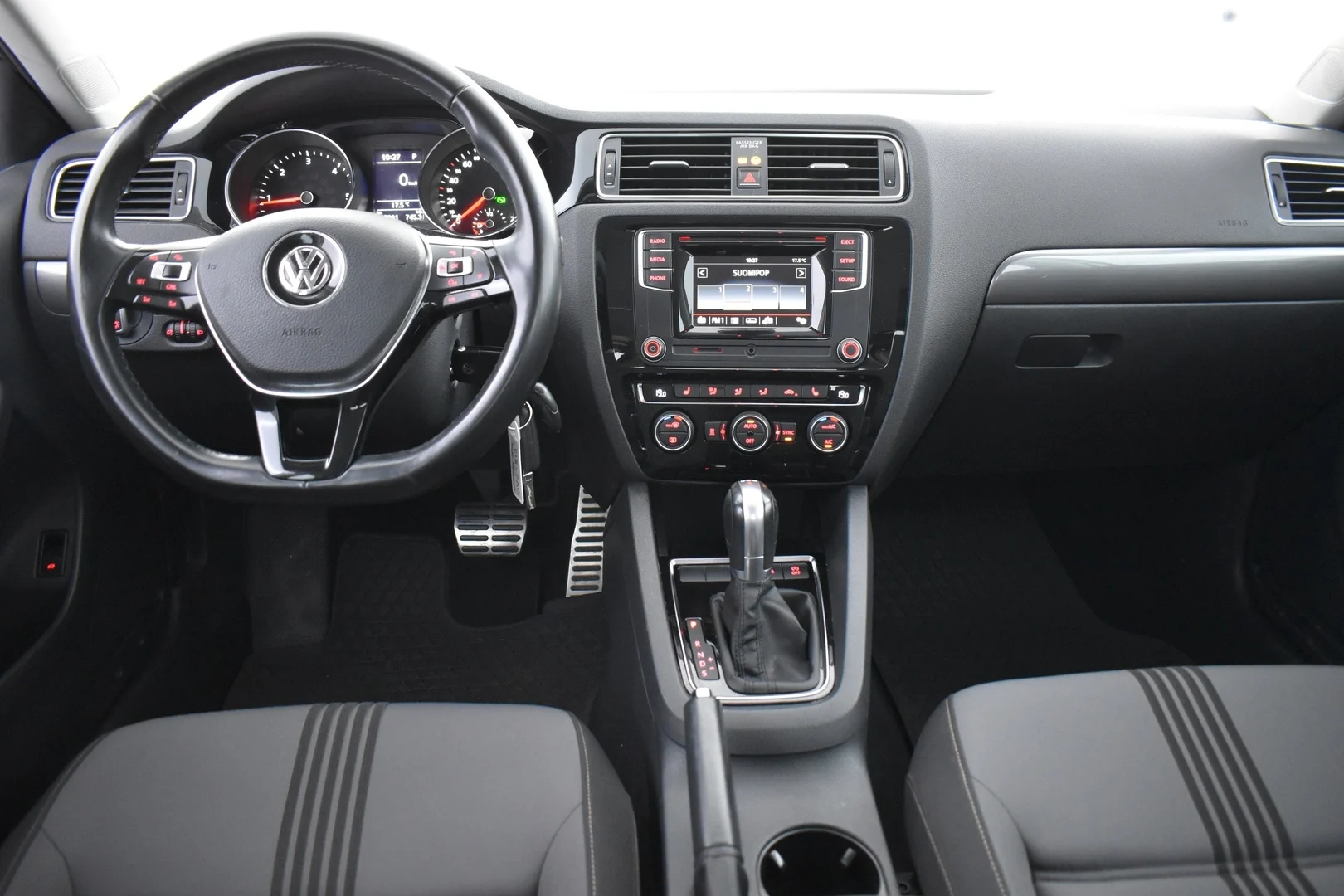 Car Image - 6NVBsqQZGOzp2uiCfmhnqj