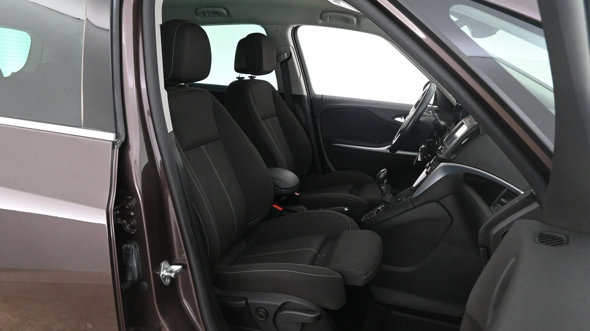 Car Image - 5sXyNd5KJ7aGlxpsSNqoac