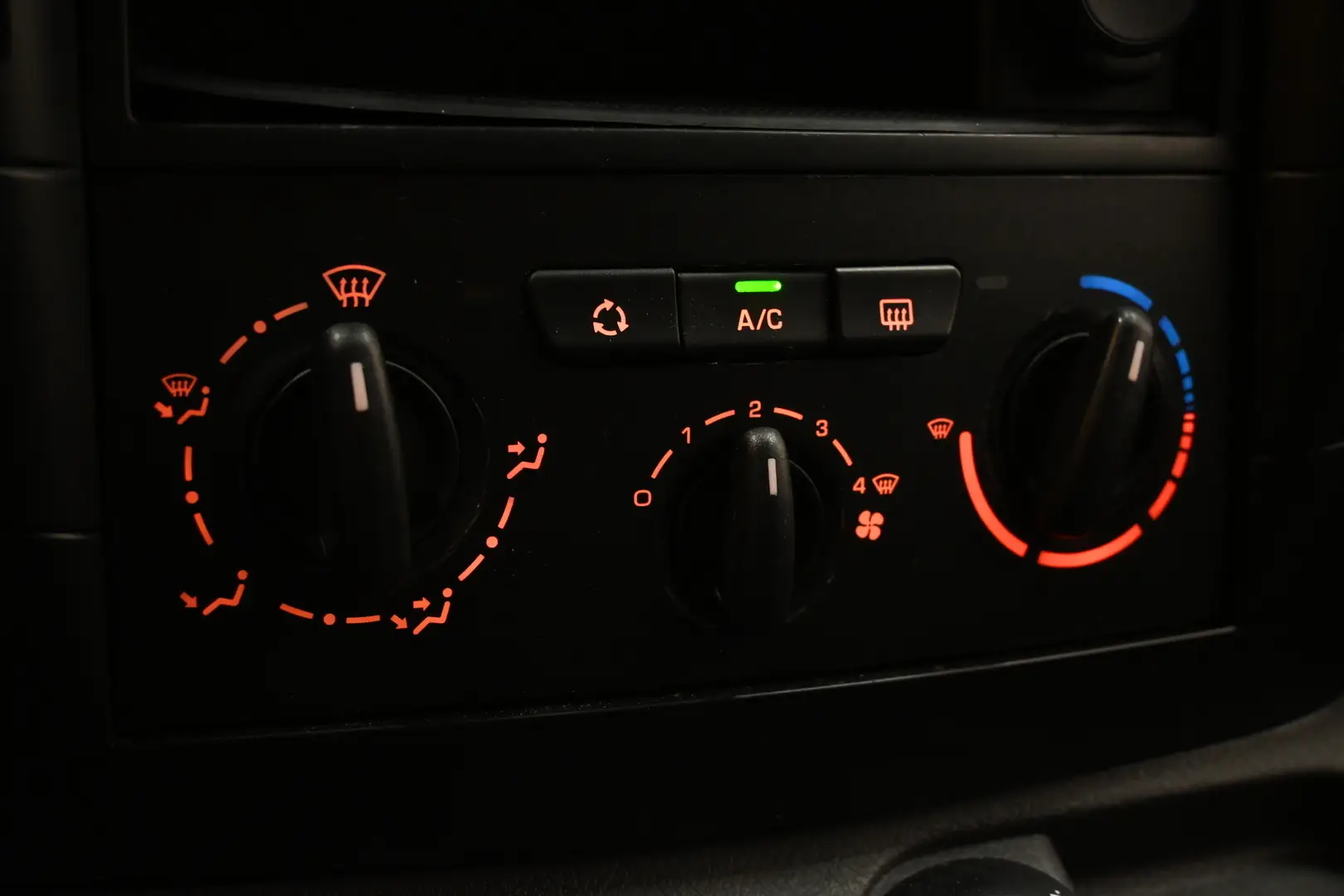 Car Image - 5ObJZplczyC774DJ0z8y8x