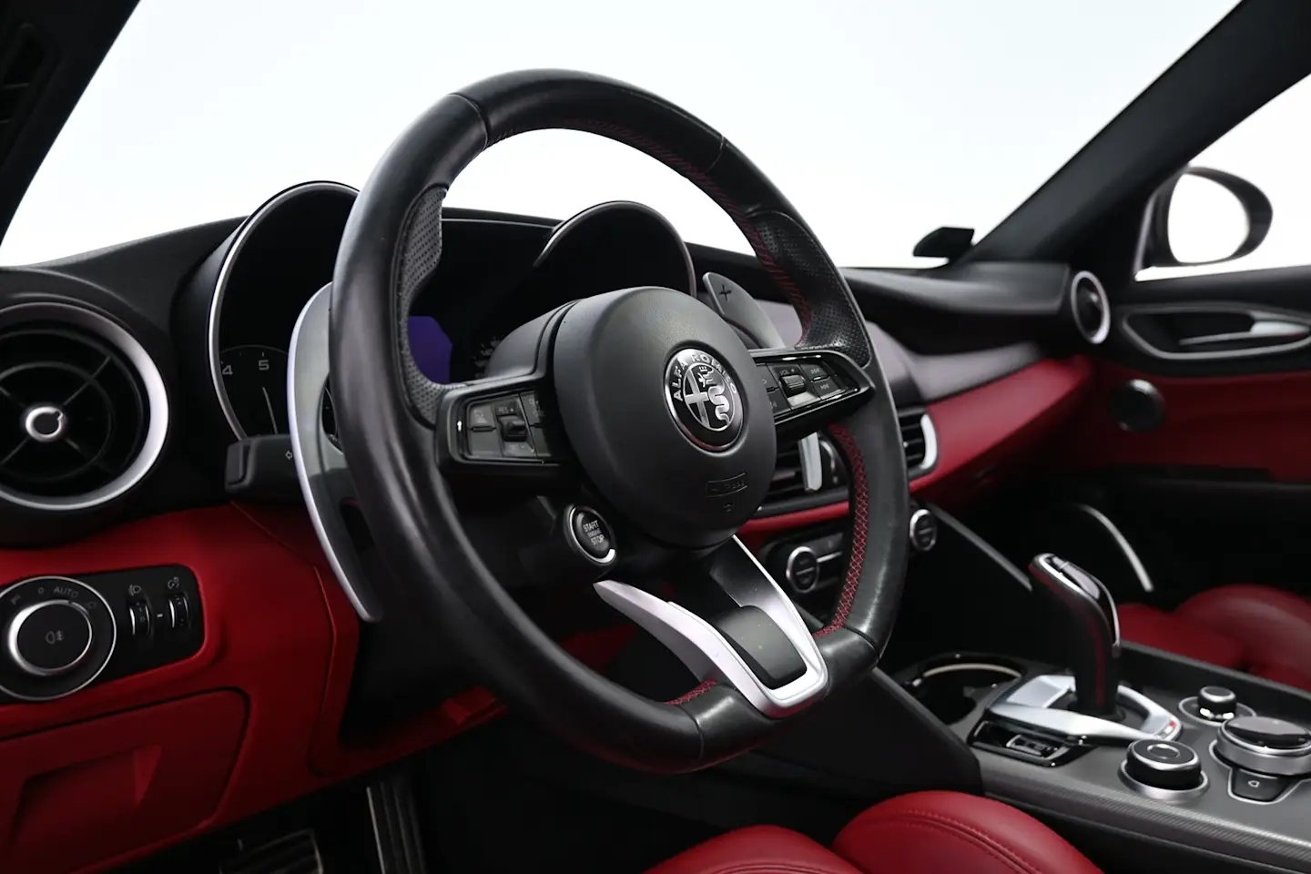 Car Image - 40x2d9h03gxLwTb3yDFep5