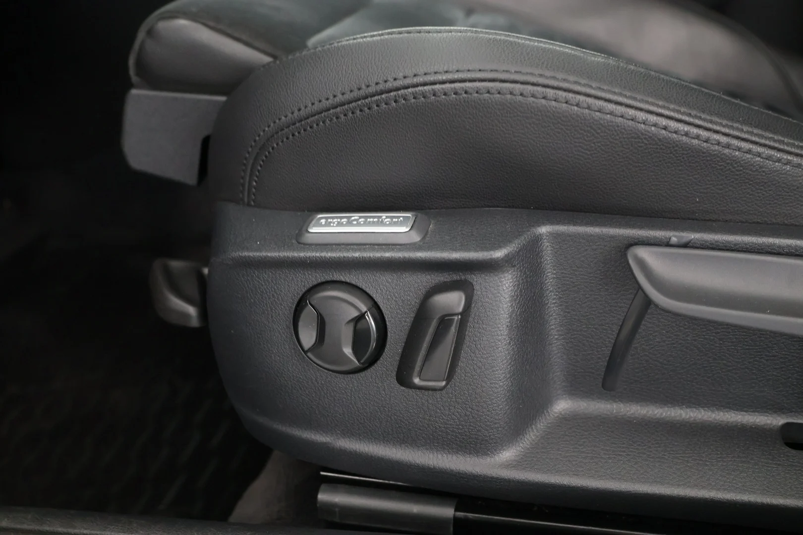 Car Image - 13mEN8TO8tBM3lVgv722qQ