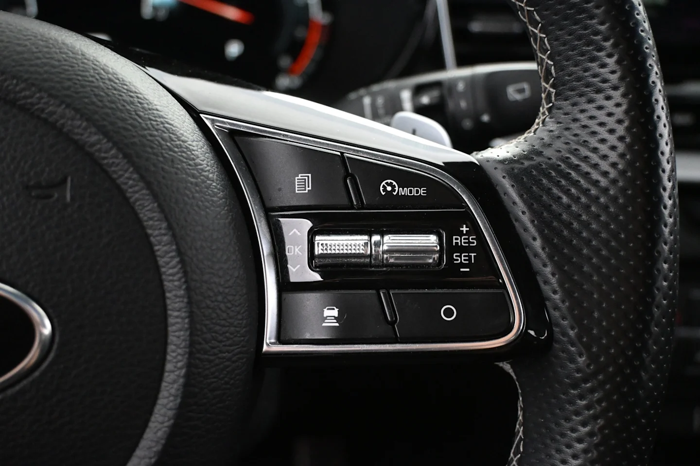 Car Image - 4T9zpYSP39In1P9zea7liu