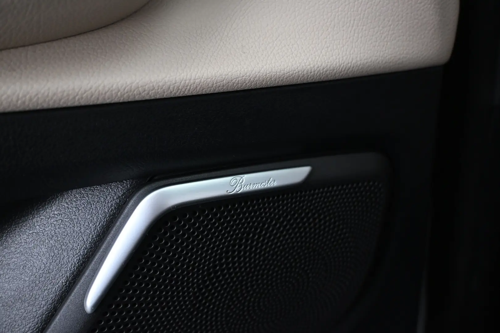 Car Image - 23fm6KtyYLUp9GmmLG37lx