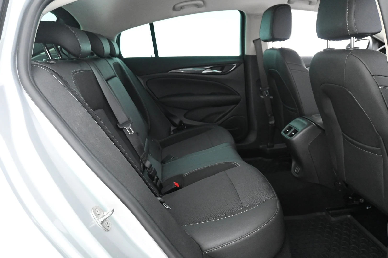 Car Image - XpRHYkZwL64DkTZc1rHvn