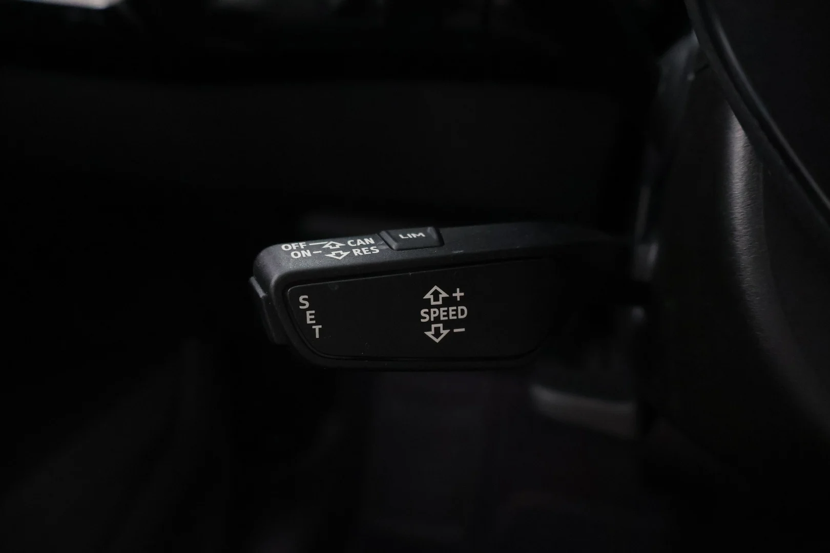 Car Image - 2iGQGq4I2uFdeTAfPJseSB