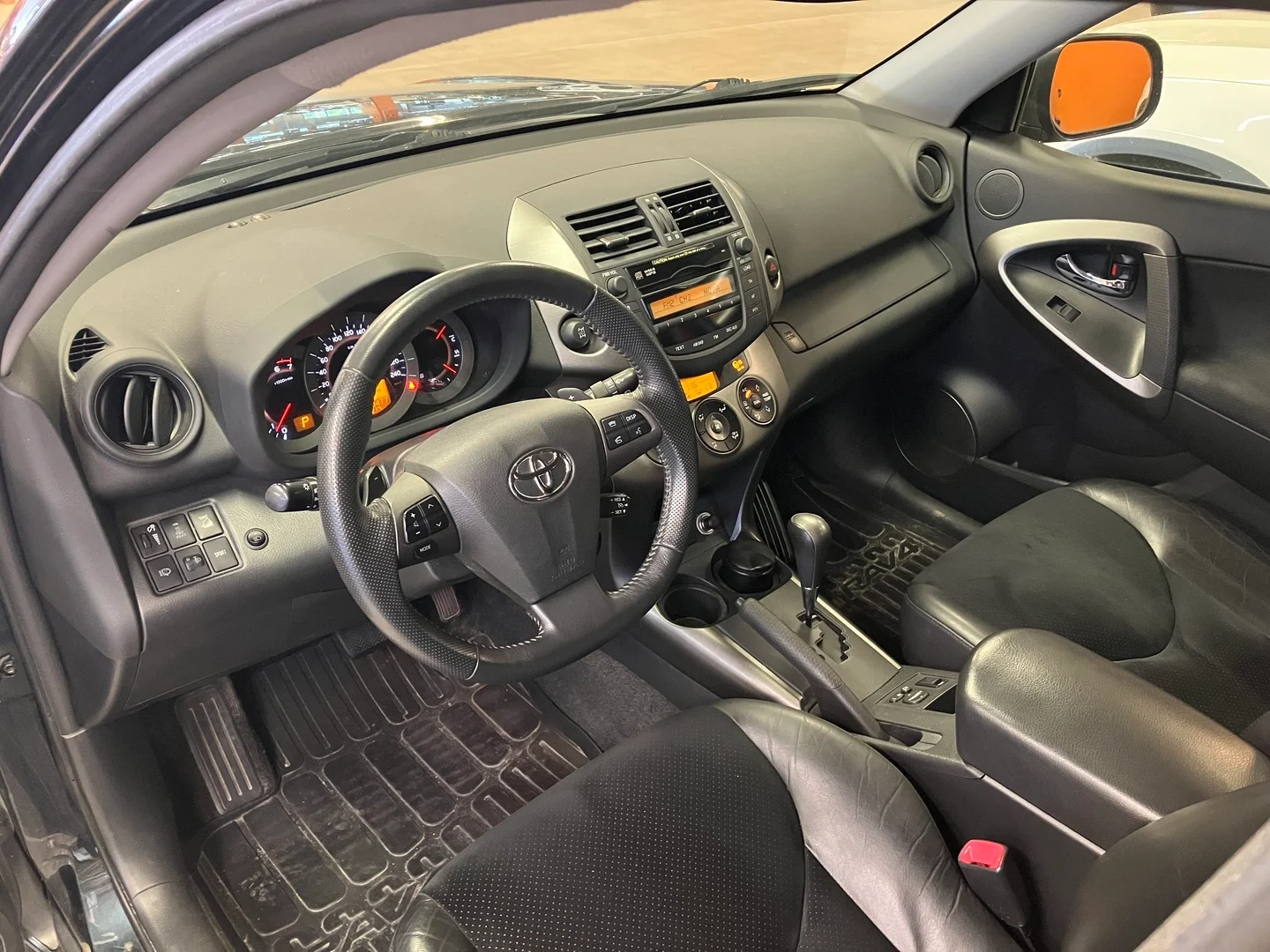 Car Image - 7zWKD9fLEp3yKhpop6OXnN