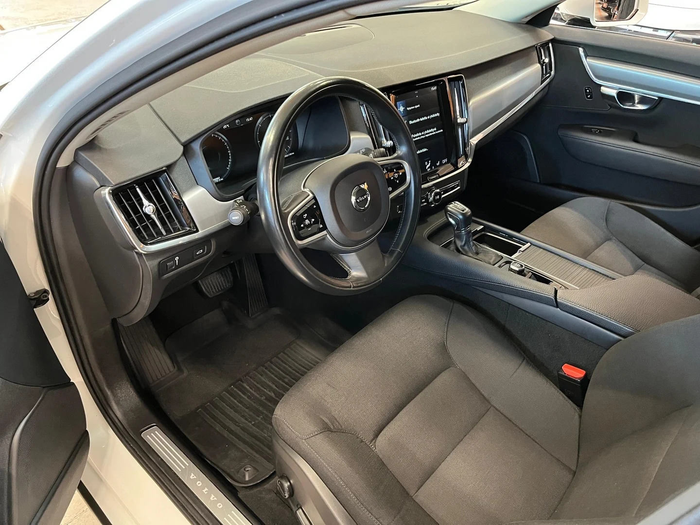 Car Image - 7Fs1MzbhN8KHaZjMEK646H