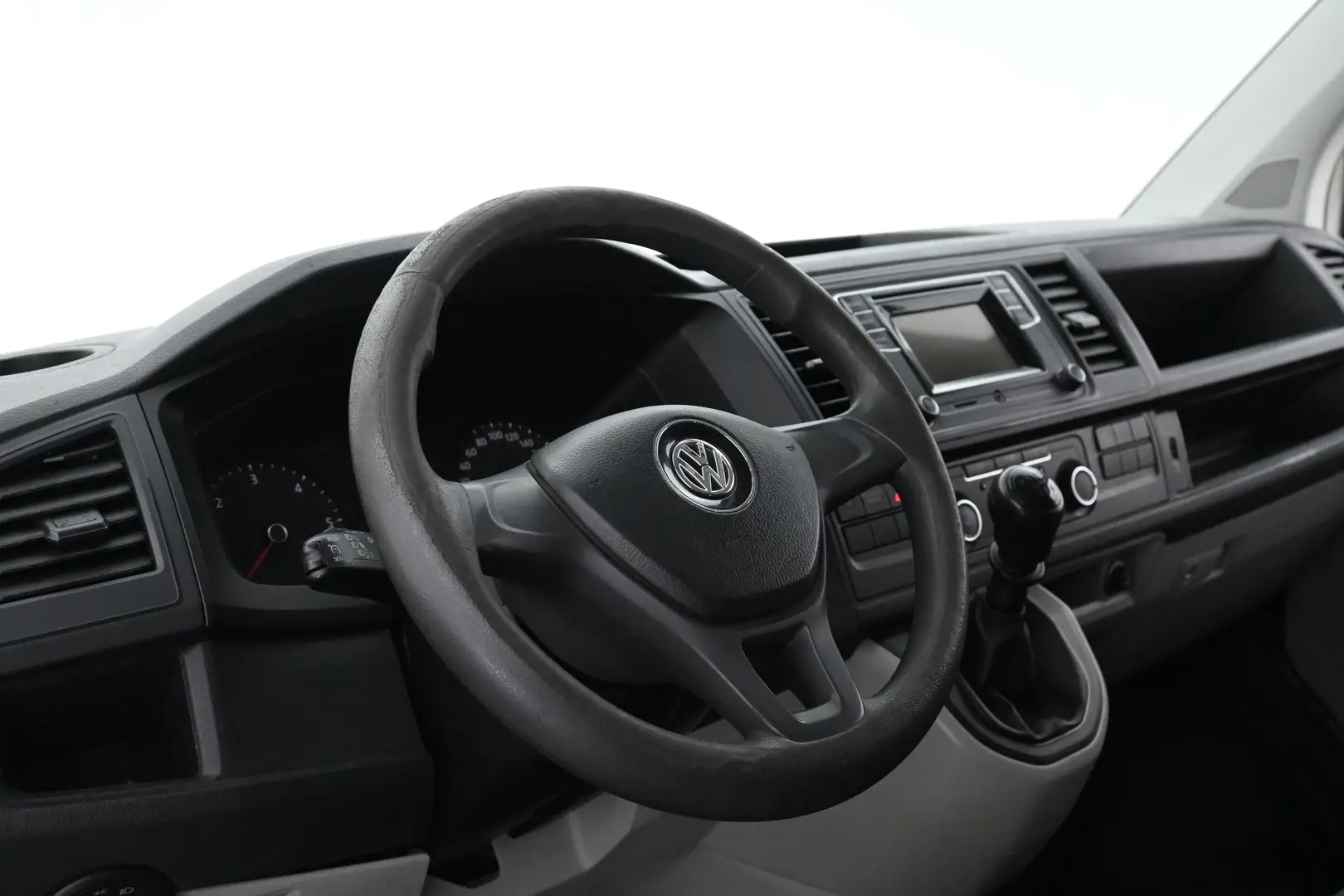 Car Image - AOCwEuwV8adroO3NOK2hh