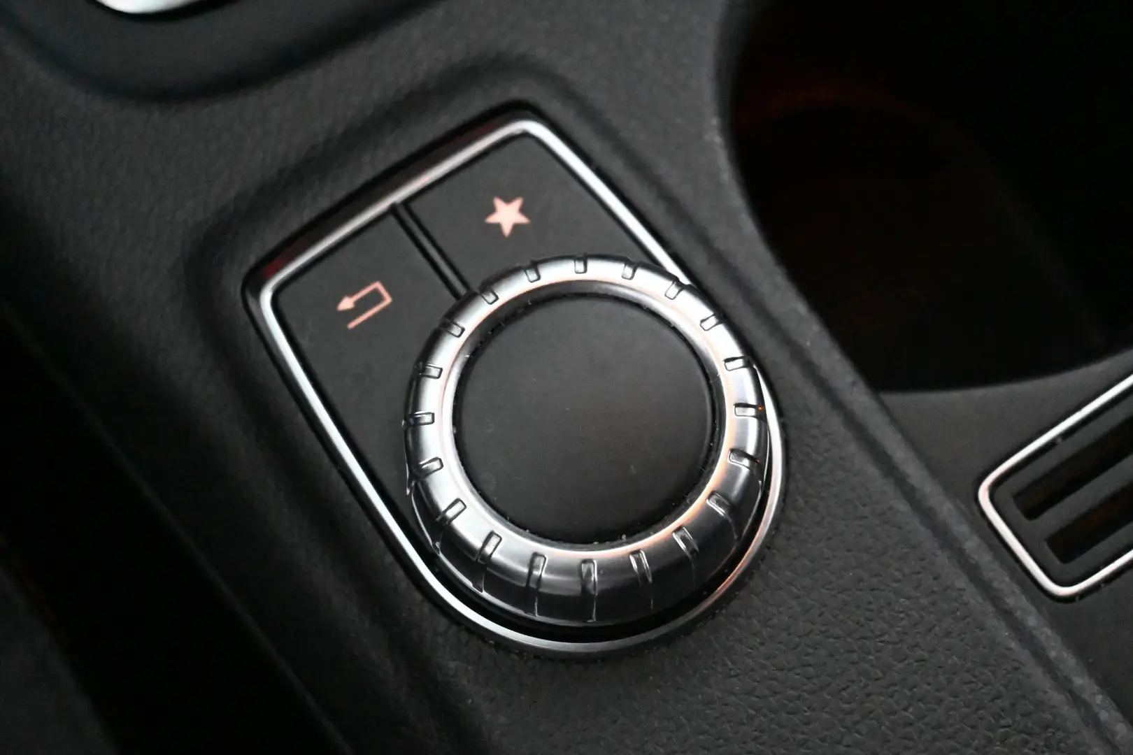 Car Image - 5b5Xga2ytzmQ3vgQAue4Rk