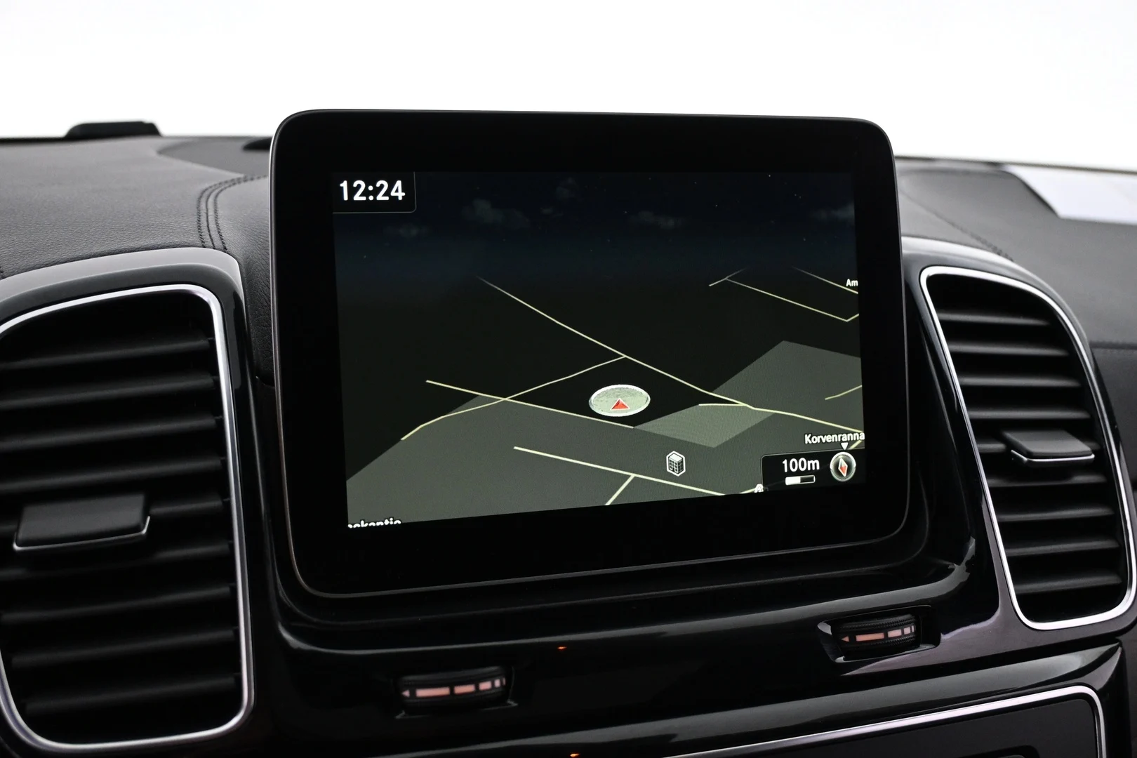 Car Image - 4aiFFdU75BqWgshtyqki8E