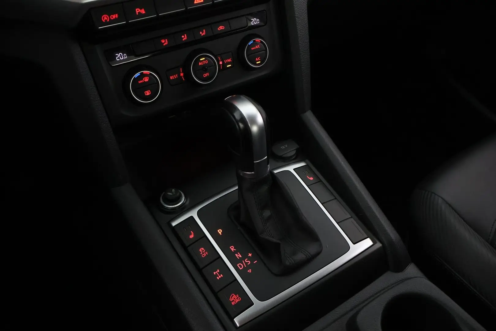 Car Image - 5fIUU6OGiCnivMp8aaXiDB