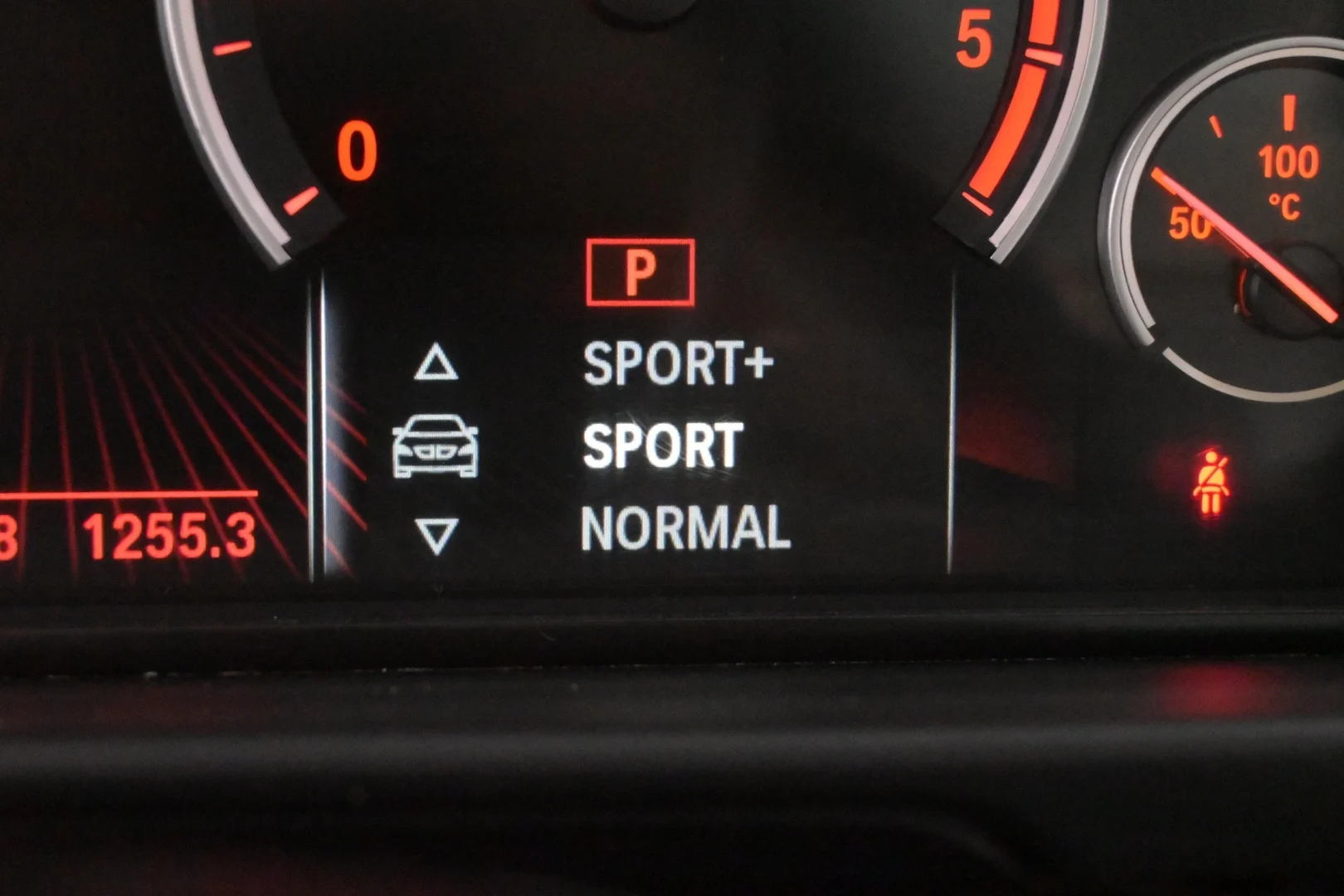 Car Image - 2vZQOpOj3PuWNVumlomGQr