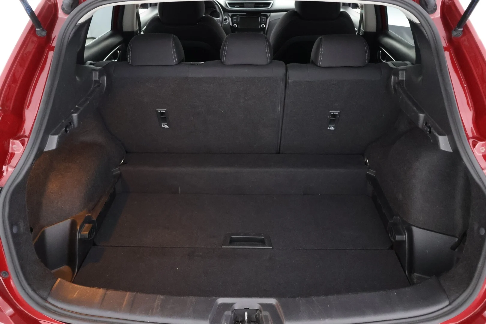 Car Image - 4W3mN9rt04VB32IOSFETmP