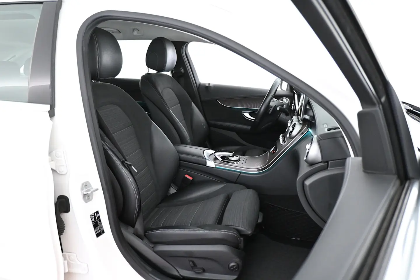 Car Image - se1VMIXdGUHLDtBpwiwz9