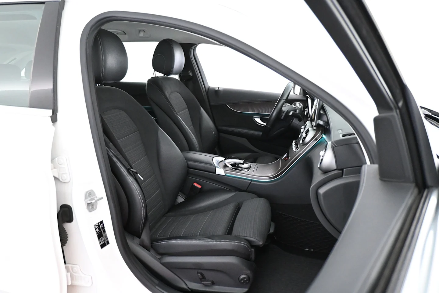 Car Image - se1VMIXdGUHLDtBpwiwz9