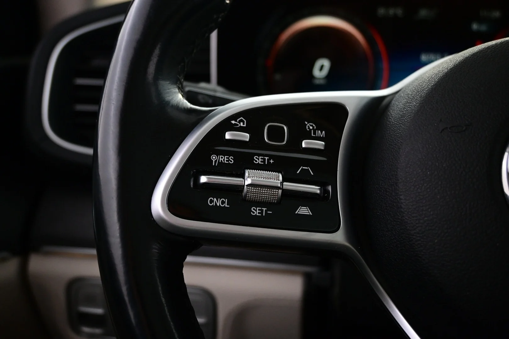 Car Image - 5D7Zs0TbMogOrFrRv7hhOr