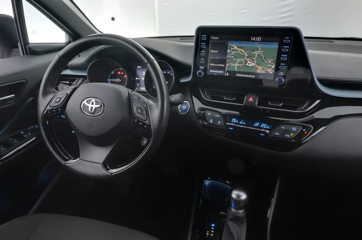 Car Image - 1mpIqZs1v9q4dFnEdxP6oH