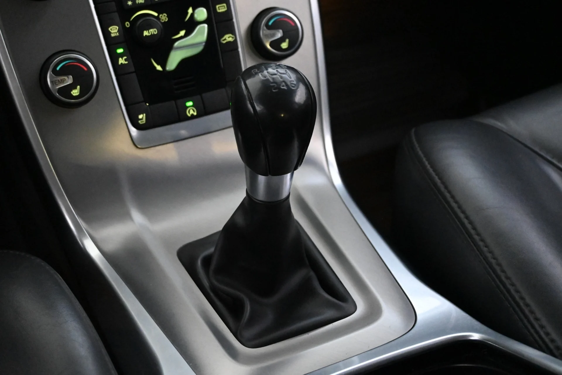 Car Image - 6ZVkwlAdicvEfPTMMMdwH3