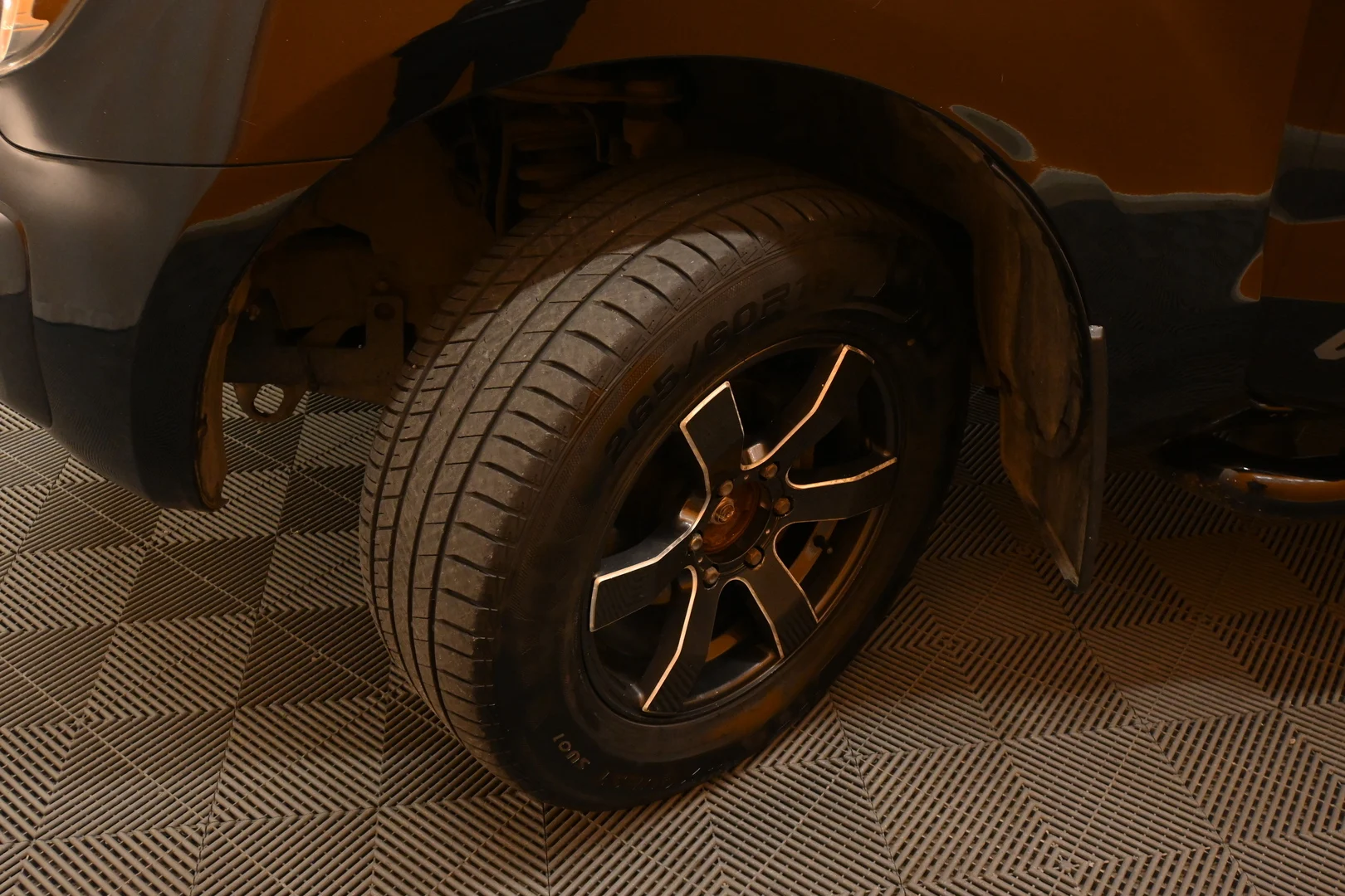 Car Image - 7IXshu5uPD6R3tsbZ3dg7o
