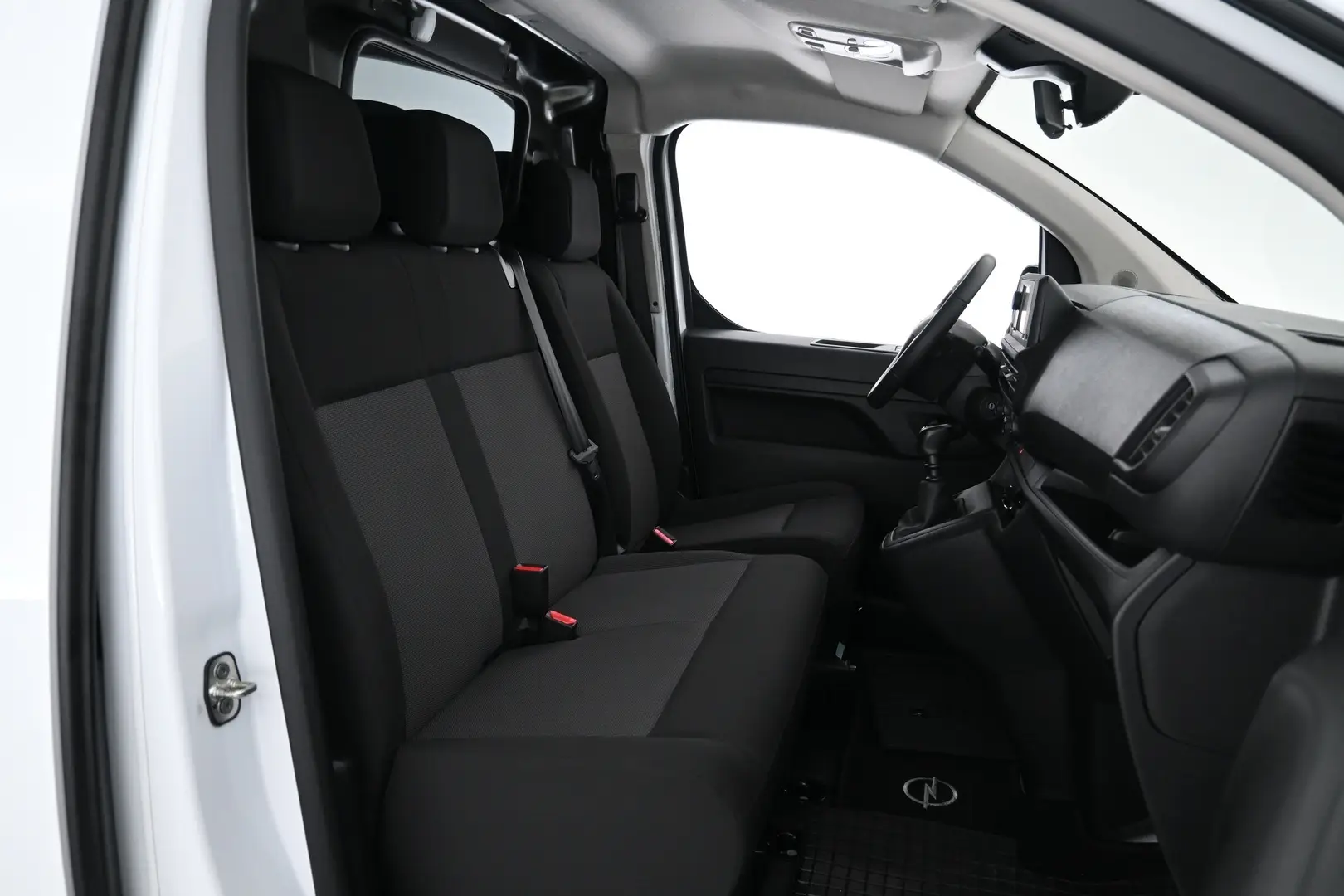 Car Image - 5aPqTAkAYmbvwWbGbHpSTP