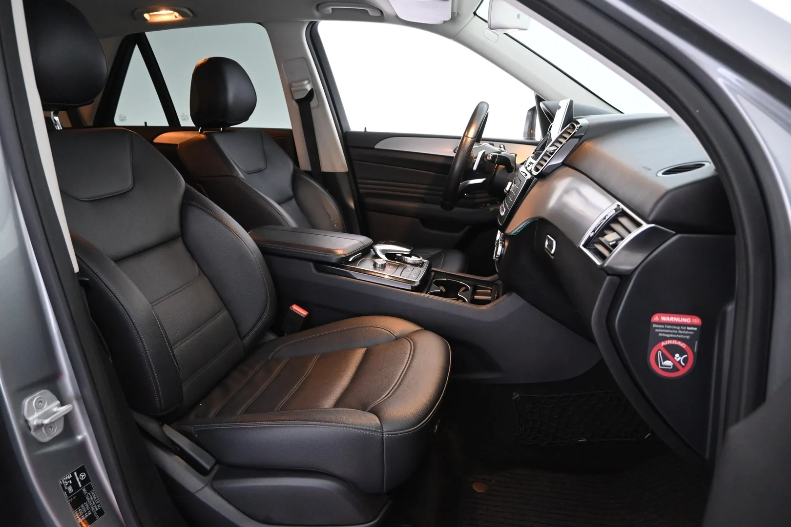 Car Image - 4w3bQyYIkK4utPpymkmKII