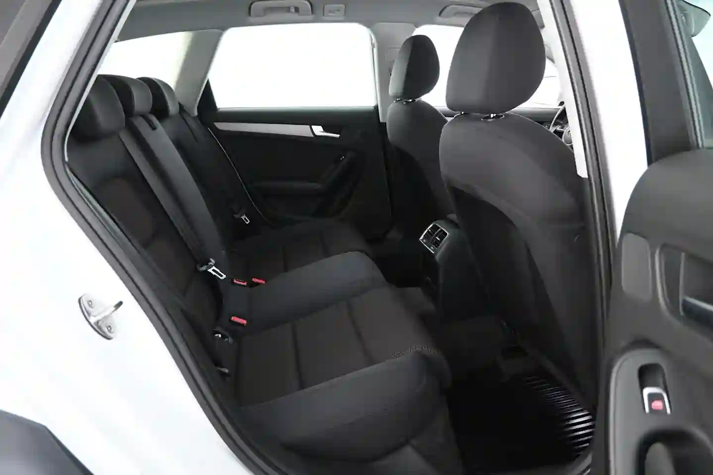 Car Image - 3d0oPXRVwC9kZD5oR6Y4dM
