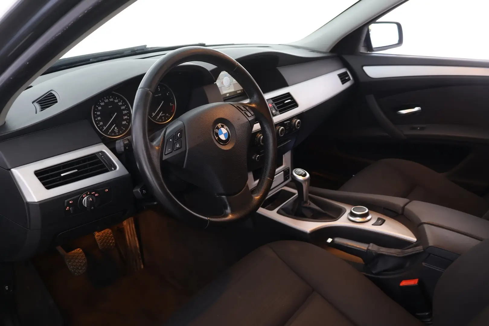Car Image - 7MqUaeQJRyyNzQOngi8CGb