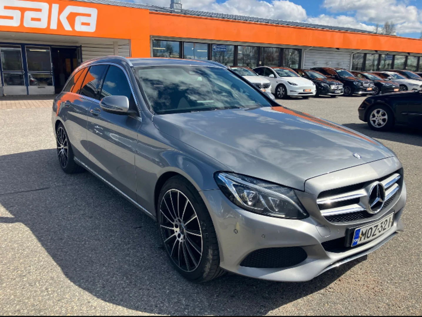Car Image - SvbLwU5cJP25CmtrokVMd