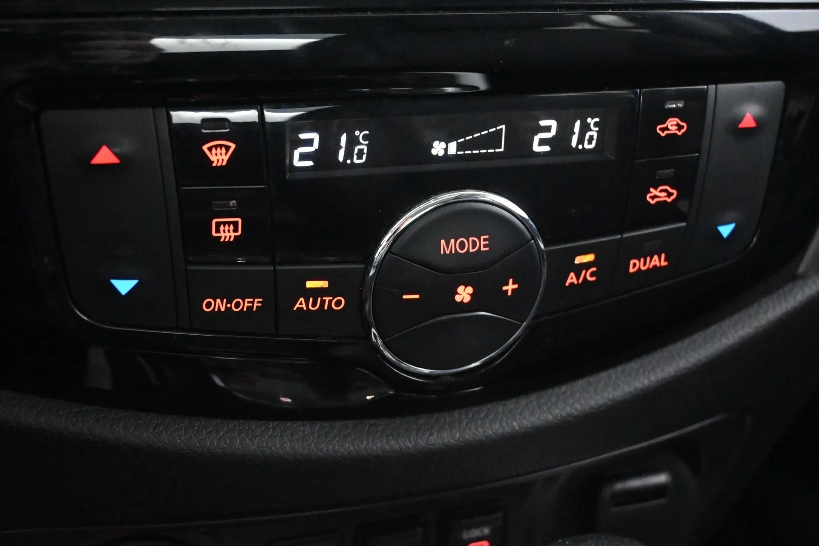 Car Image - wHJSPgryk1SH1Feo4sfdJ