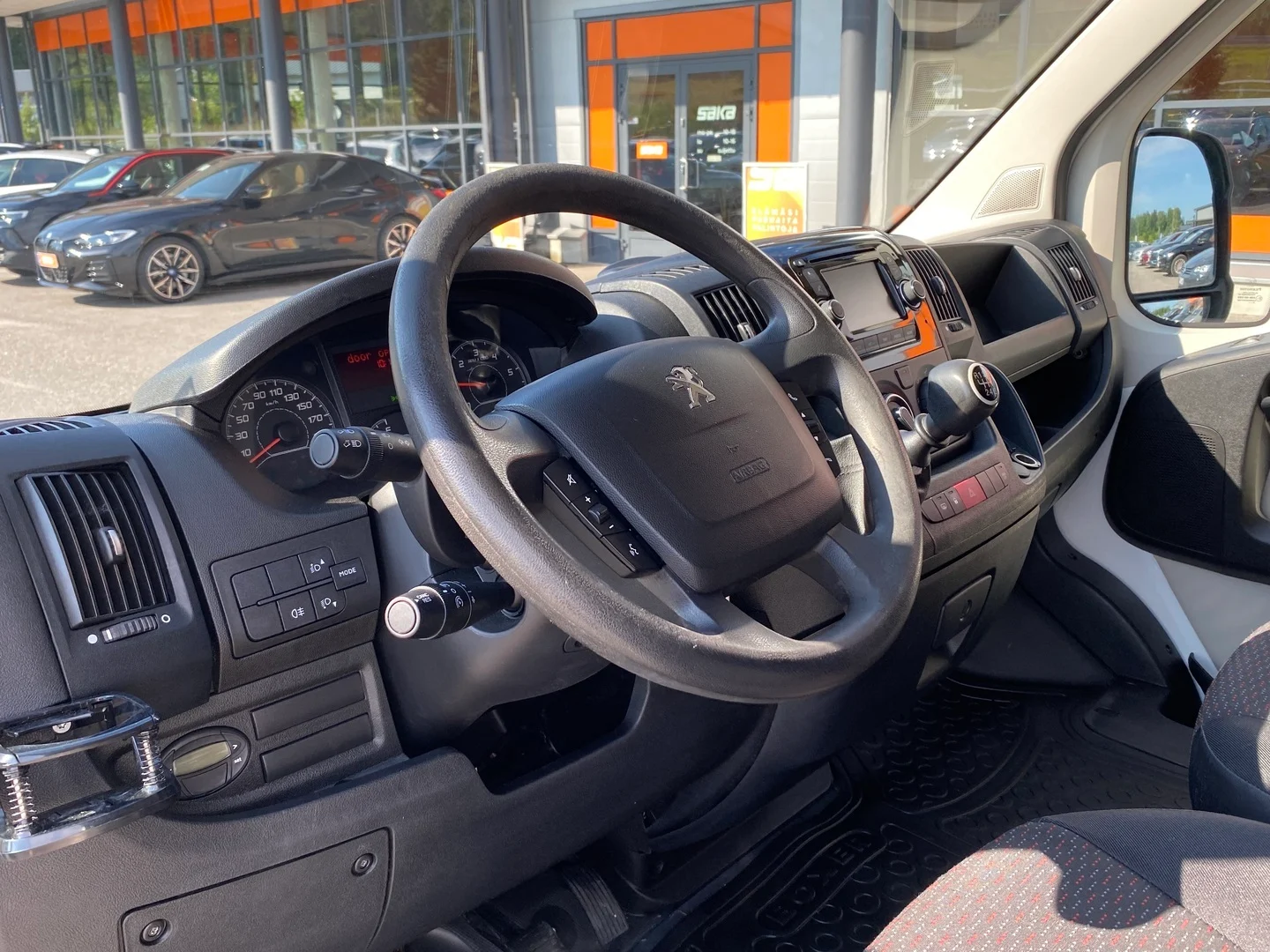 Car Image - 6YYblohDGUN8Q8cFMbiOth