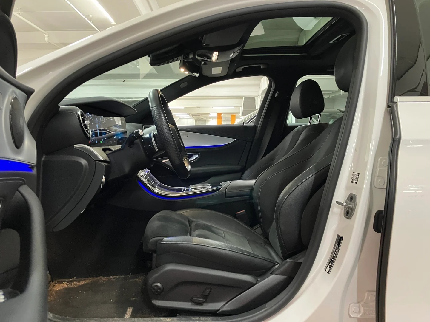 Car Image - 42P0MiZ3lNhNdKOLF01VMc