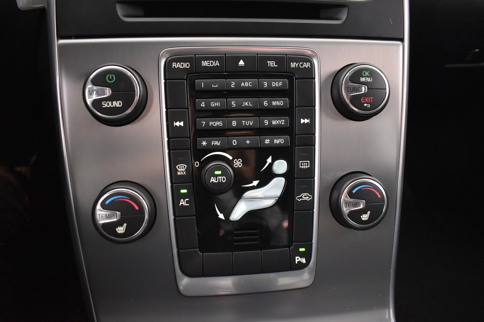 Car Image - 7E3KGmOZHu9ZFIgdbyWmsW
