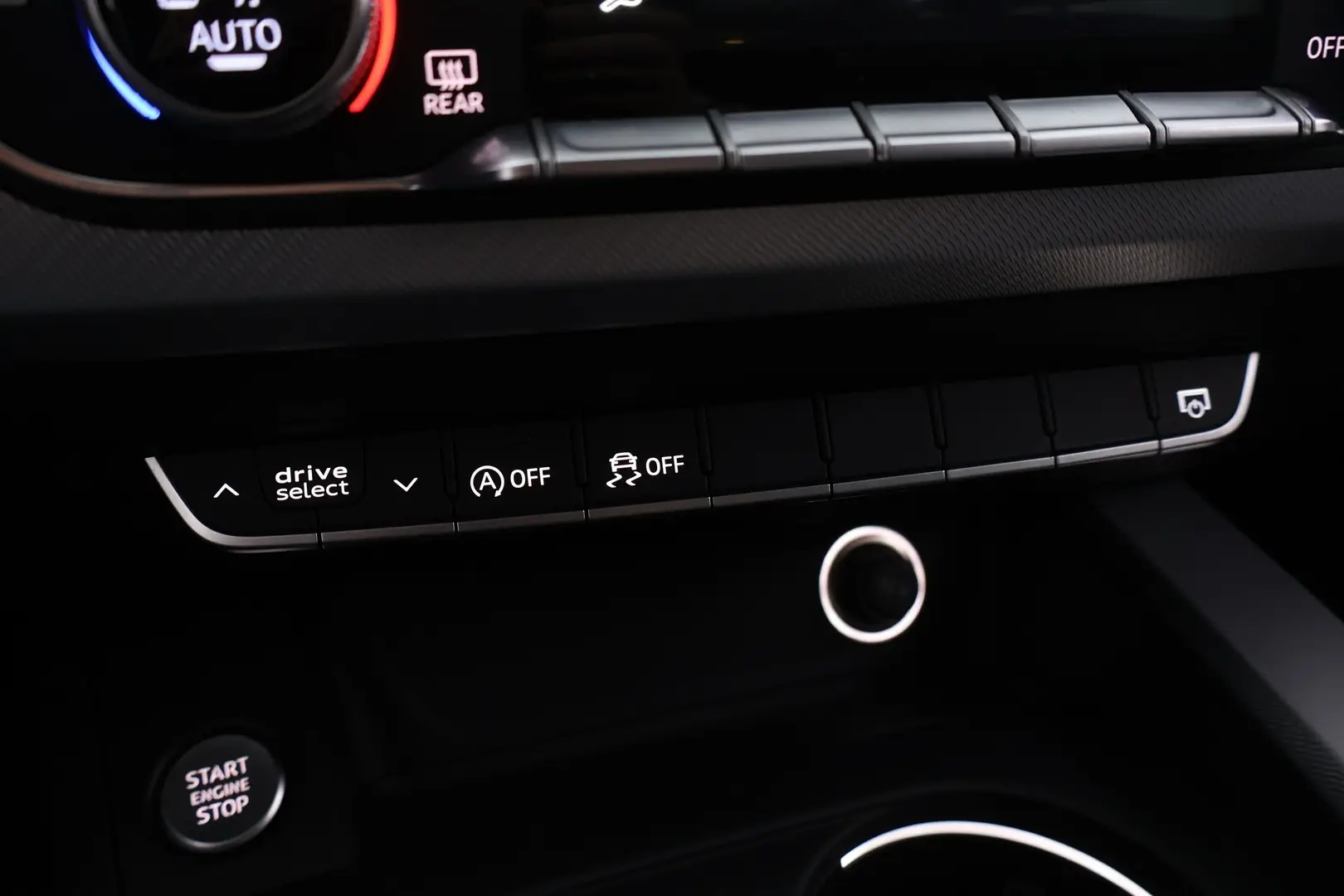 Car Image - 6bvUYXOuhrvwELjwrq4LO0