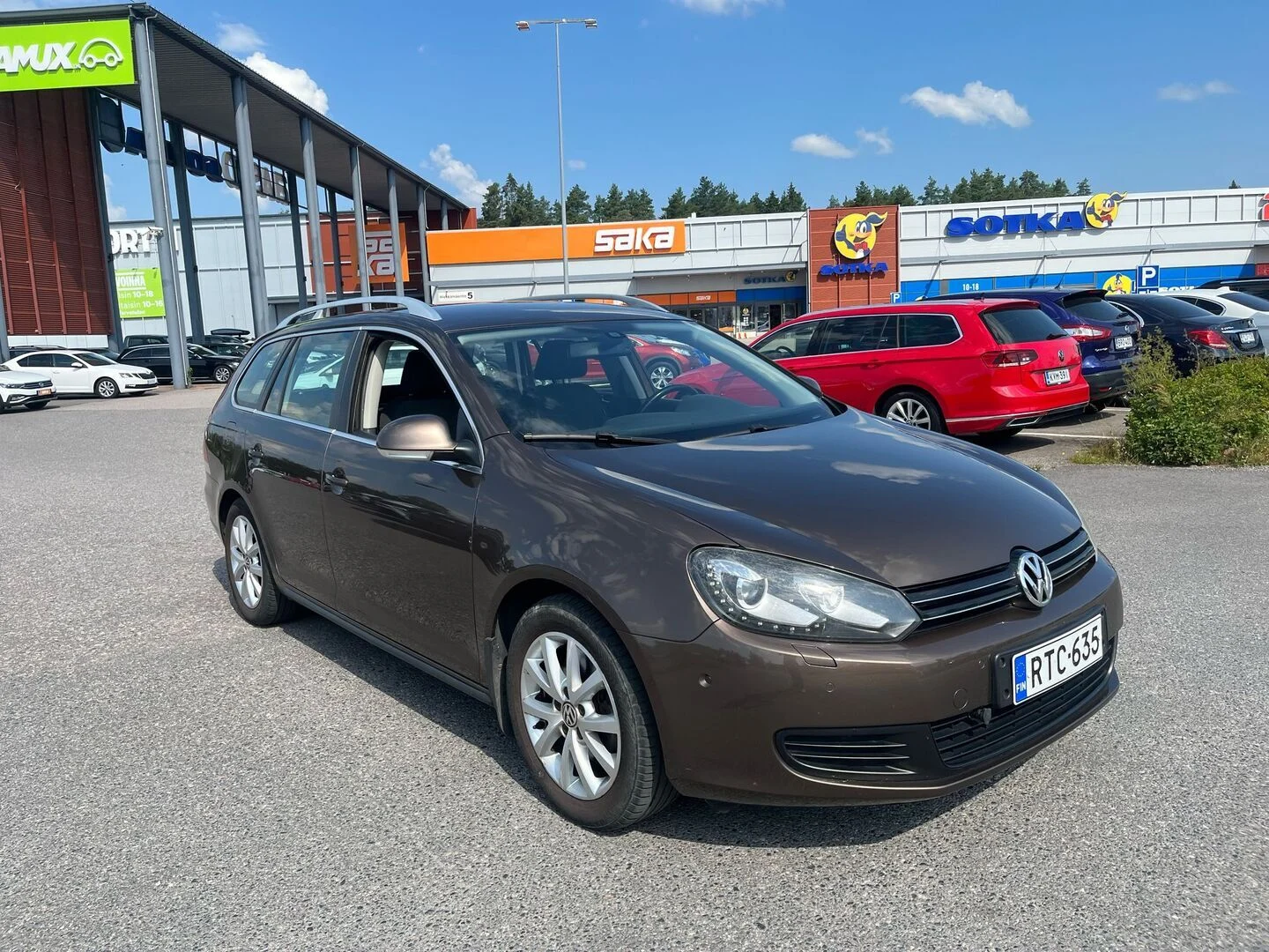 Car Image - laBhQZbUQypob0LKAURh9