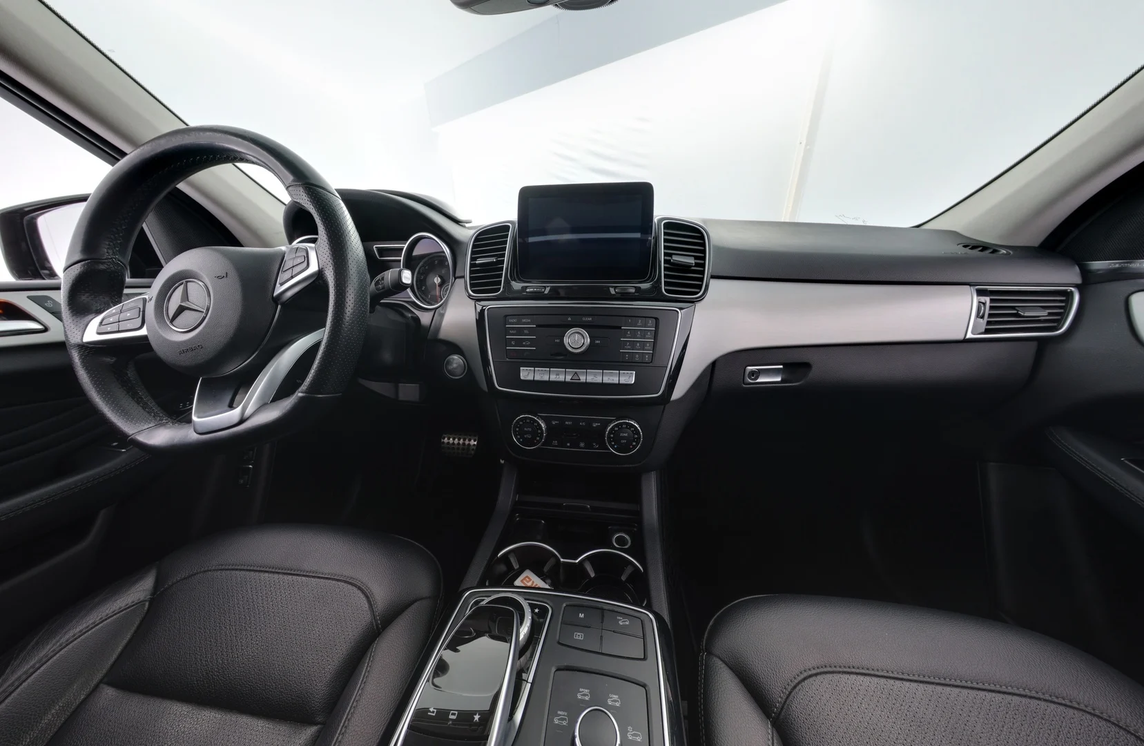 Car Image - 6Ddi9kN3jRkMnJzs4TqLlm