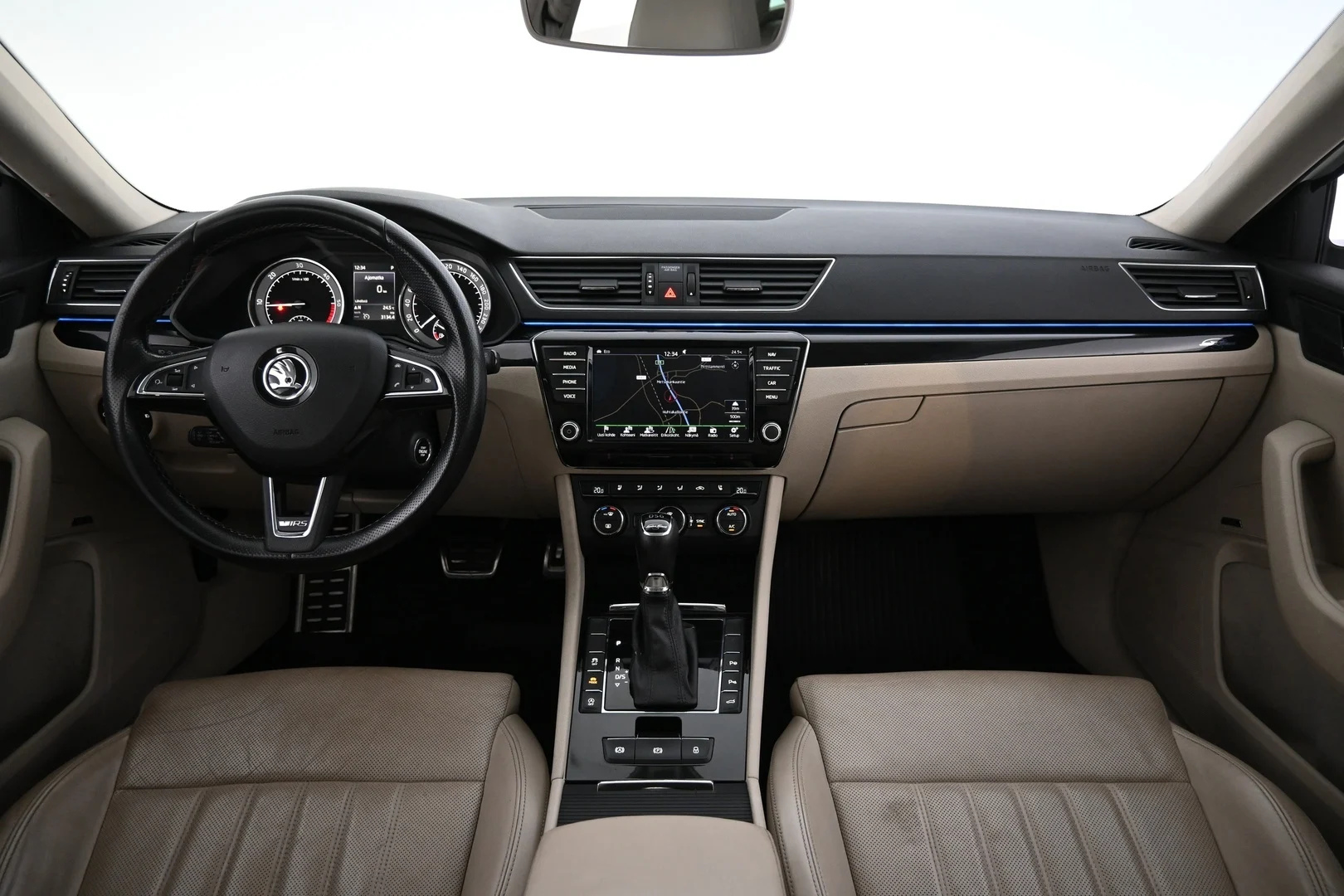 Car Image - 1OH9ZvhYfVXhF1khirKzEz