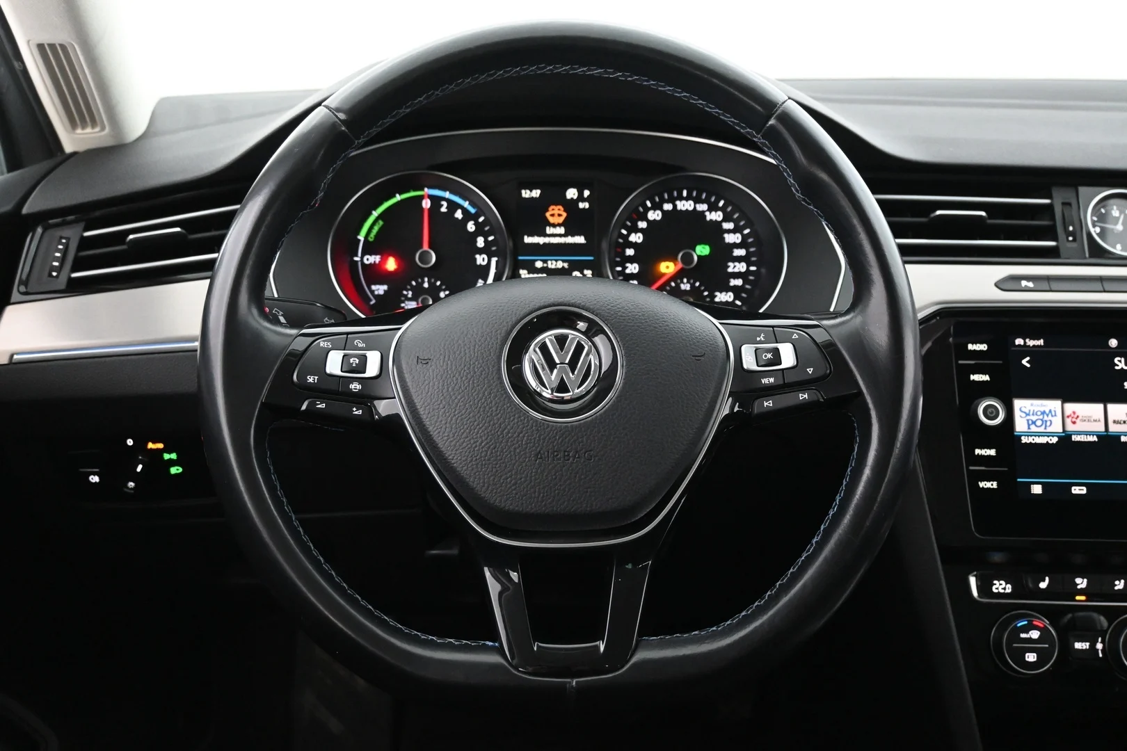 Car Image - 3Kfiu7oIfEuxYT8KgYBhAZ