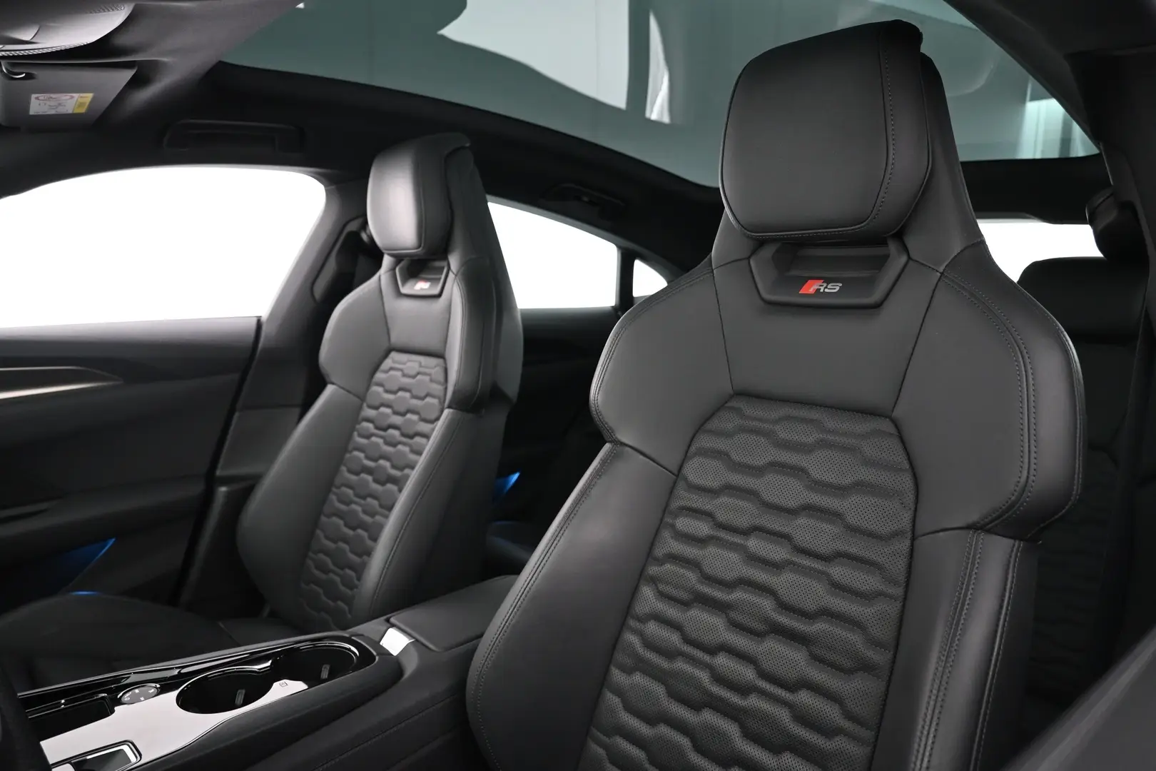 Car Image - 68kdl7E2xi3OfOlT7mmz7l