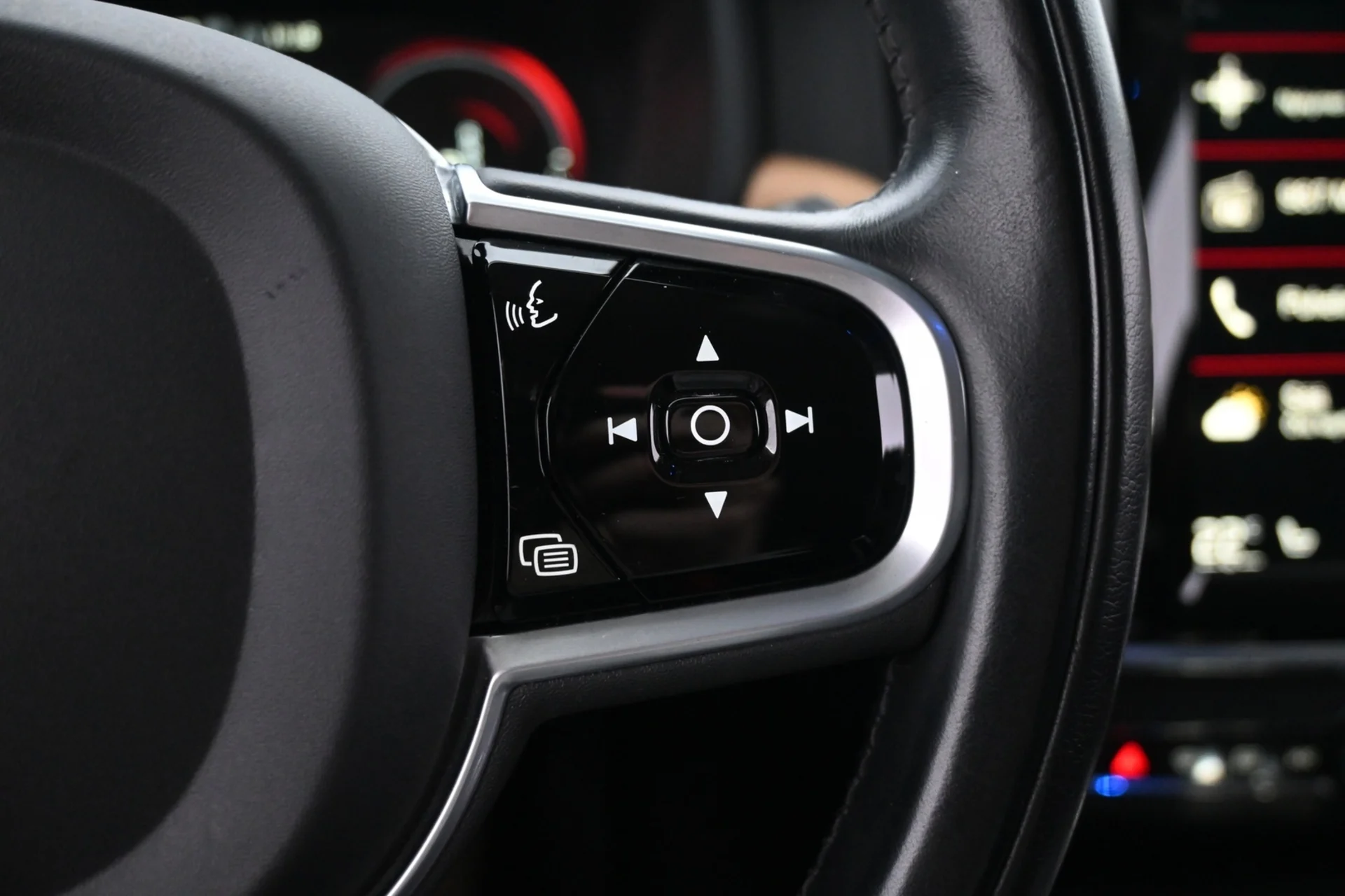 Car Image - 1bWFJSsWHvH8SDSR9EgXzx