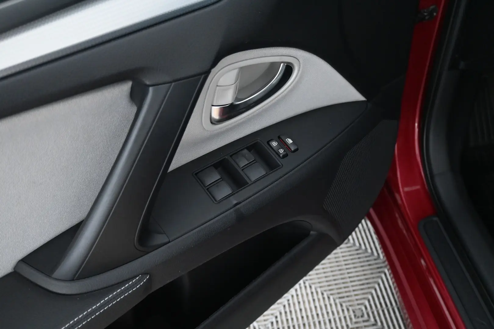 Car Image - 7lLarOU7lfWnGhADxIdasq