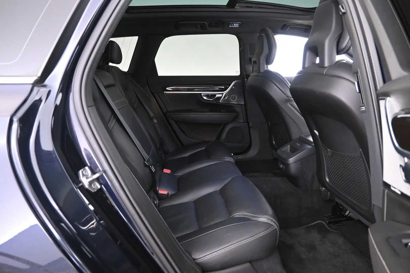 Car Image - 3fY7gm4w2WFcDjXAzPETkJ